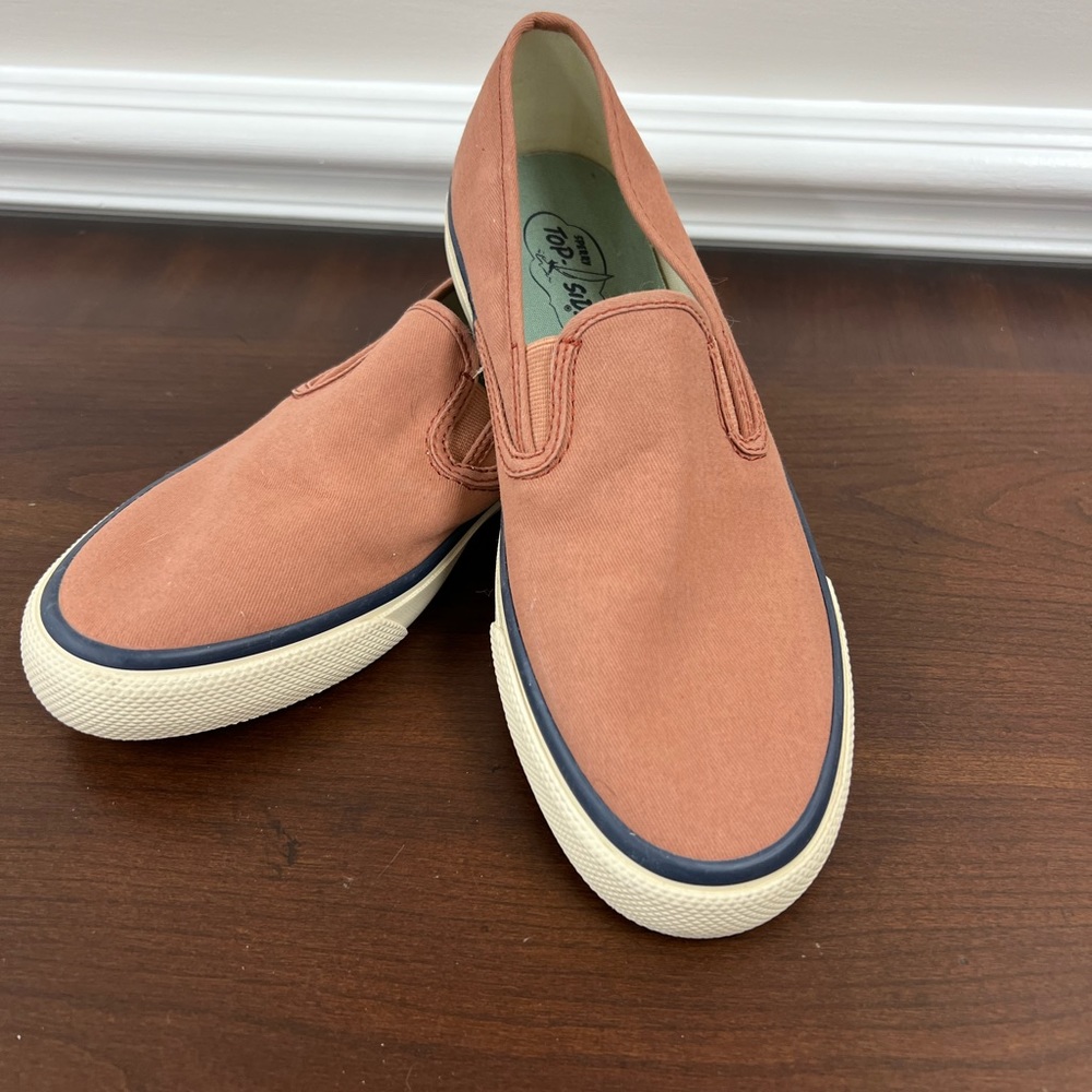 Sperry Washed Red Unisex Cloud Slip On Deck Sneaker Size 6.5M